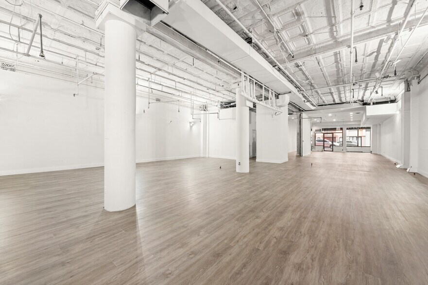 241 W 23rd St, New York, NY for lease - Interior Photo - Image 2 of 6