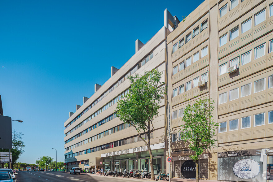 Office in Madrid, Madrid for lease - Building Photo - Image 1 of 1