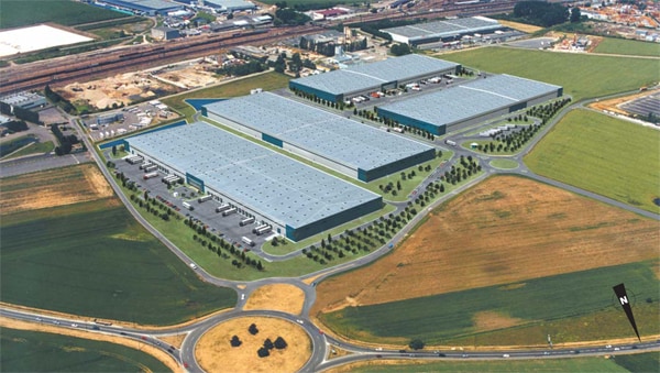 Industrial in 9 Rue Du Poitou, Bretigny-Sur-Orge for lease Primary Photo- Image 1 of 2