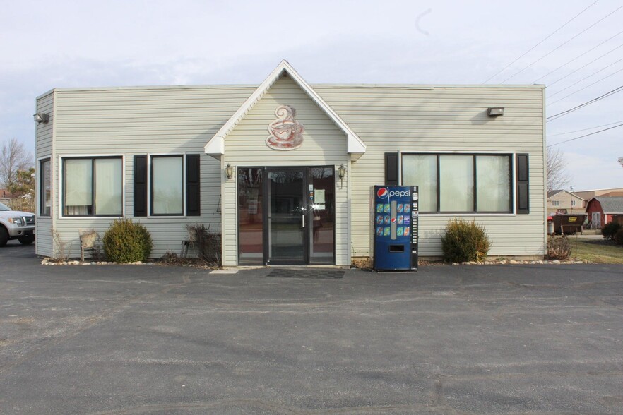 511 E Main St, Saint Henry, OH for sale - Primary Photo - Image 1 of 31