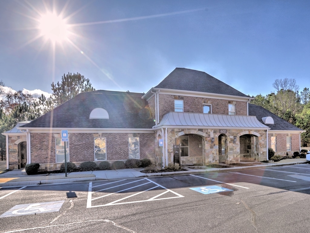 2487 Cedarcrest Rd, Acworth, GA 30101