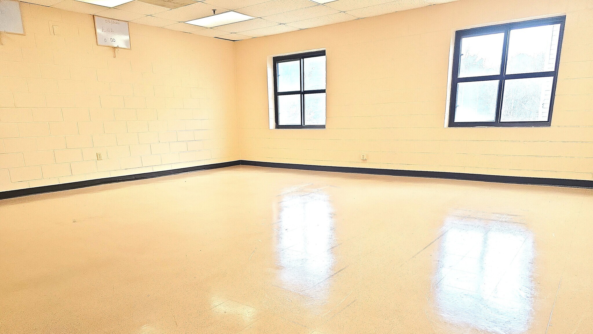 6015 Old Stone Mountain Rd, Stone Mountain, GA for lease Building Photo- Image 1 of 6