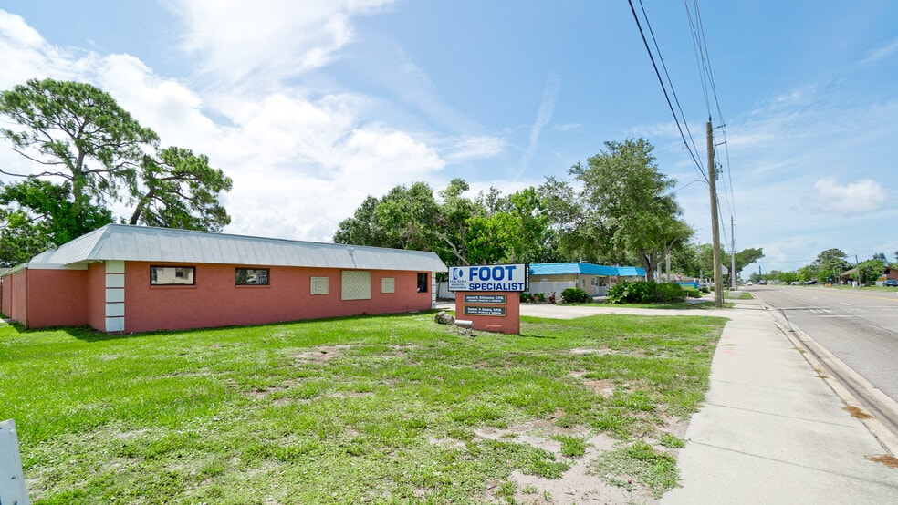 3003 26th St, Bradenton, FL for sale - Building Photo - Image 3 of 18