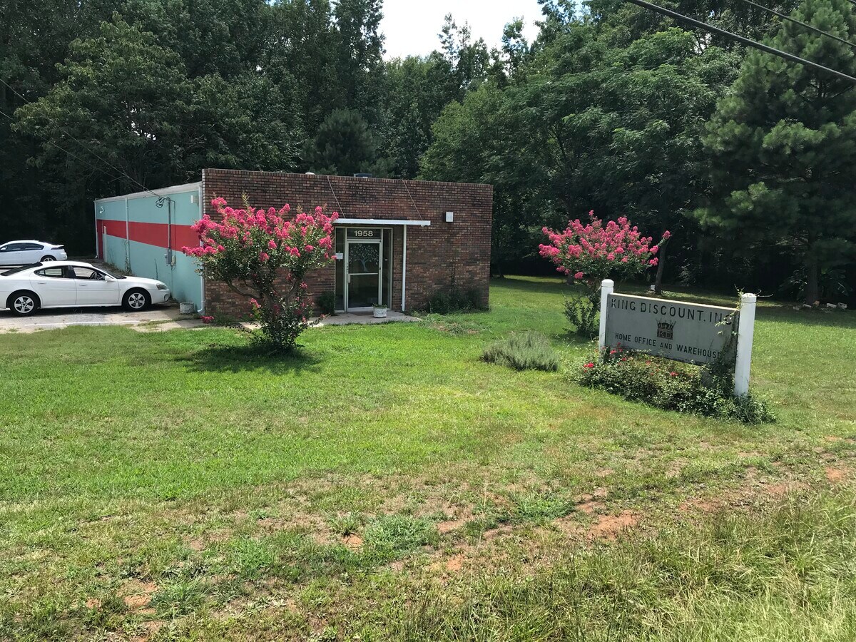 1958 Winterville Rd, Athens, GA 30605