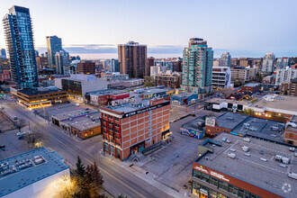 809 10th Av SW, Calgary, AB - aerial  map view - Image1