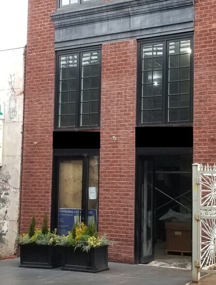 2531 31st St, Astoria, NY for sale - Primary Photo - Image 1 of 1