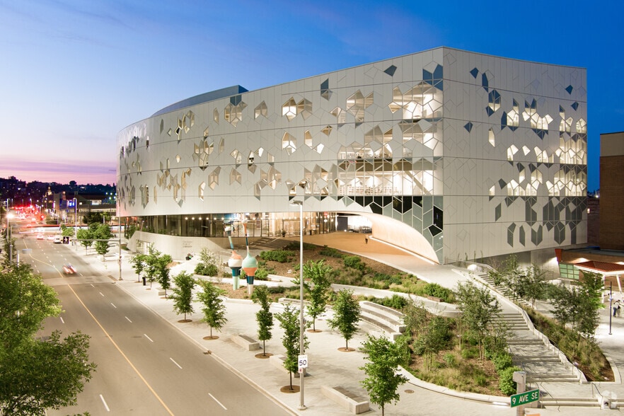 800 3 St SE, Calgary, AB for sale - Primary Photo - Image 1 of 1