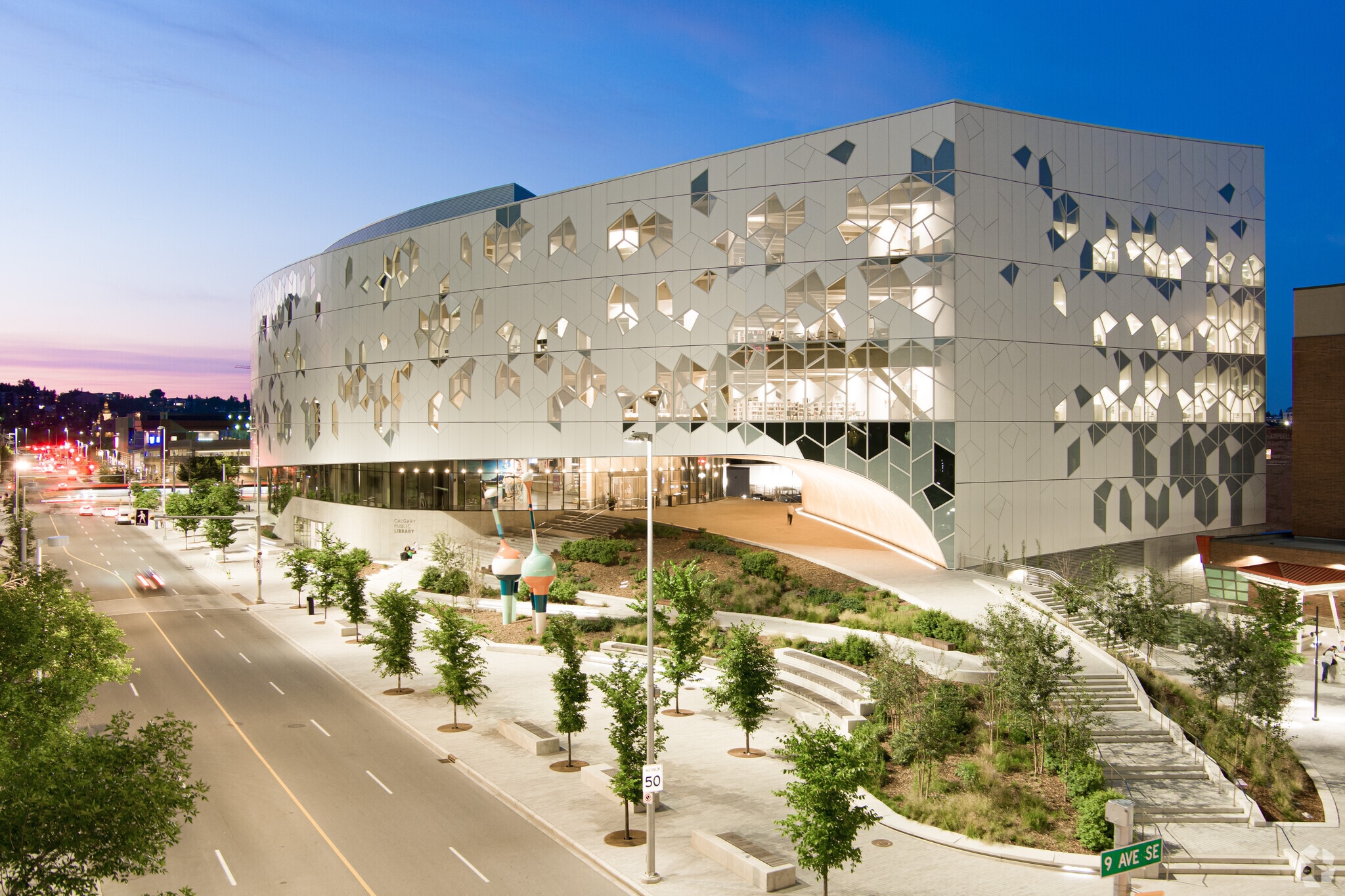 800 3 St SE, Calgary, AB for sale Primary Photo- Image 1 of 1