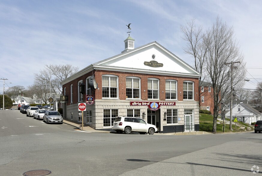 4 Townsend Ave, Boothbay Harbor, ME for sale - Building Photo - Image 1 of 1