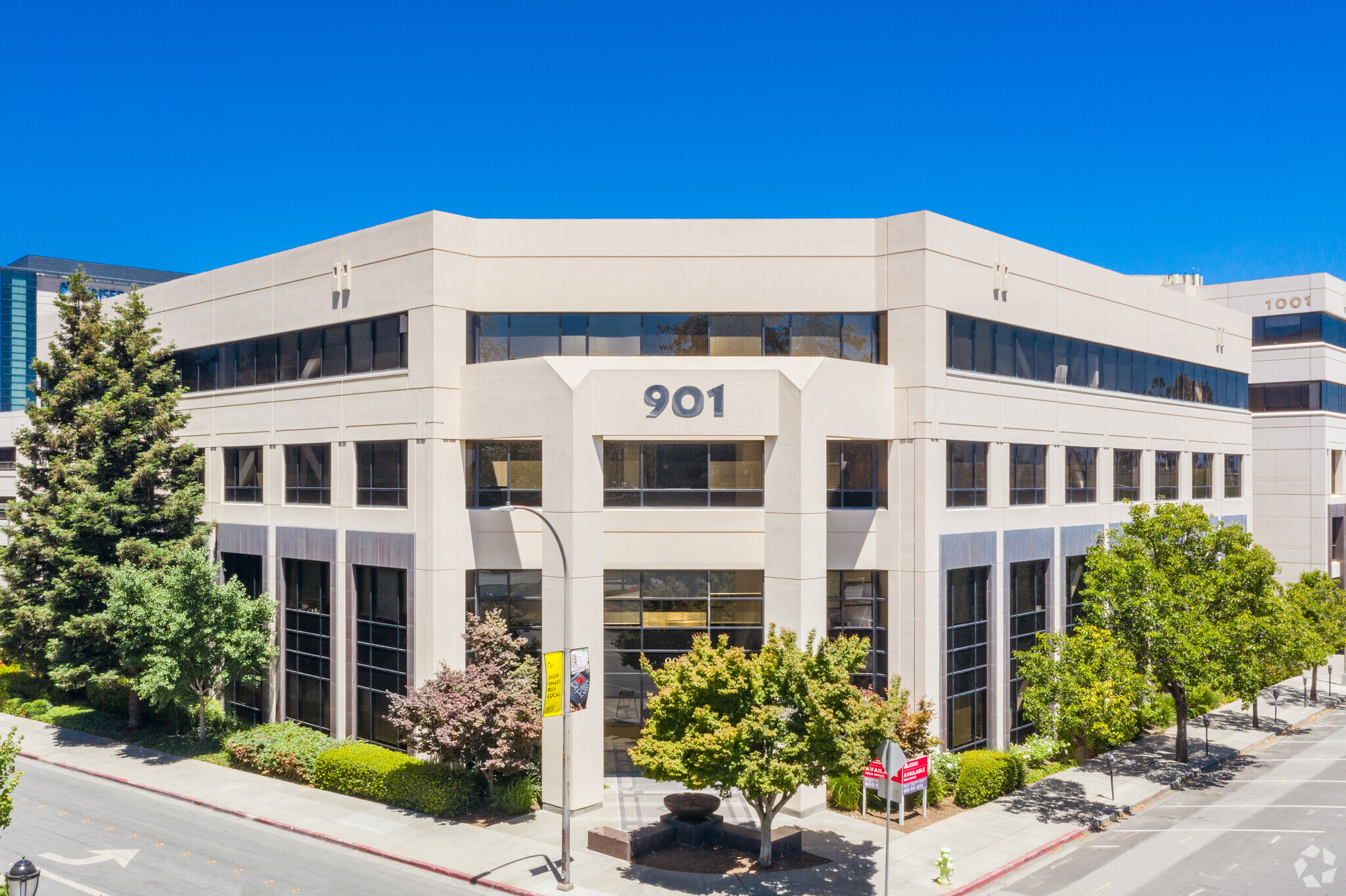 901 Marshall St, Redwood City, CA for lease Primary Photo- Image 1 of 5