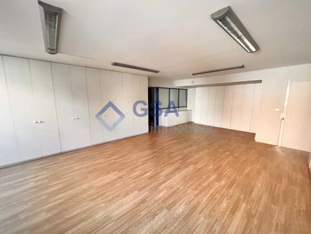 Évry-Courcouronnes, ESS 91080 -  -  - Interior Photo - Image 1 of 7