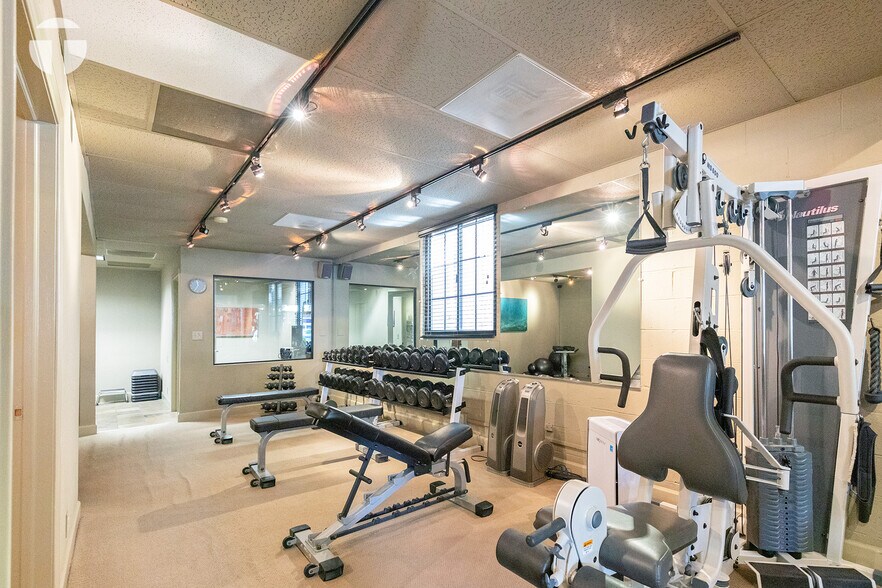 2525 J St, Sacramento, CA for sale - Building Photo - Image 3 of 24