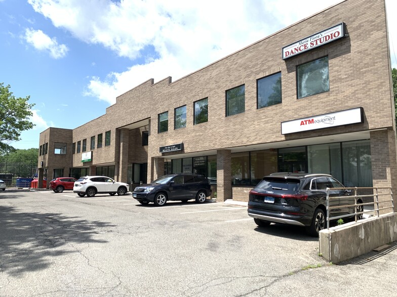 456 Glenbrook Rd, Stamford, CT for lease - Building Photo - Image 1 of 9