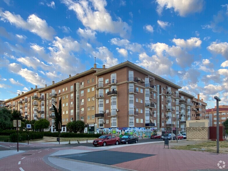 Avenida Retamas, Alcorcón, Madrid for sale - Primary Photo - Image 1 of 1