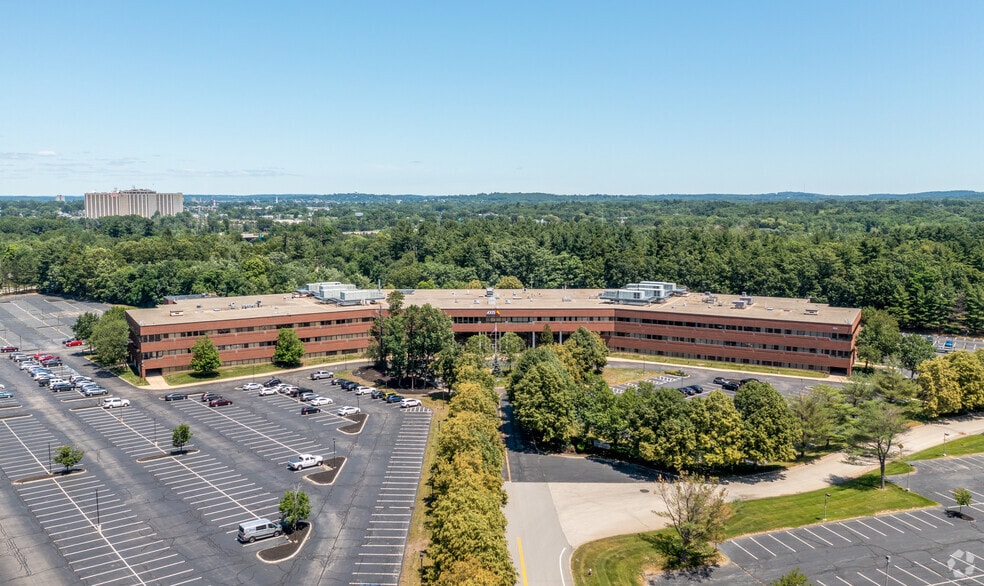 300 Apollo Dr, Chelmsford, MA for lease - Building Photo - Image 2 of 16