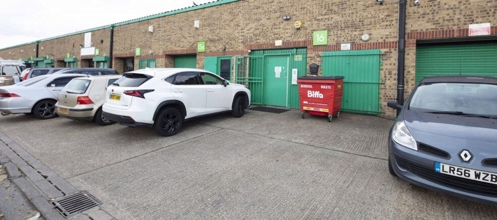 Lea Bridge Rd, London for lease - Building Photo - Image 1 of 3