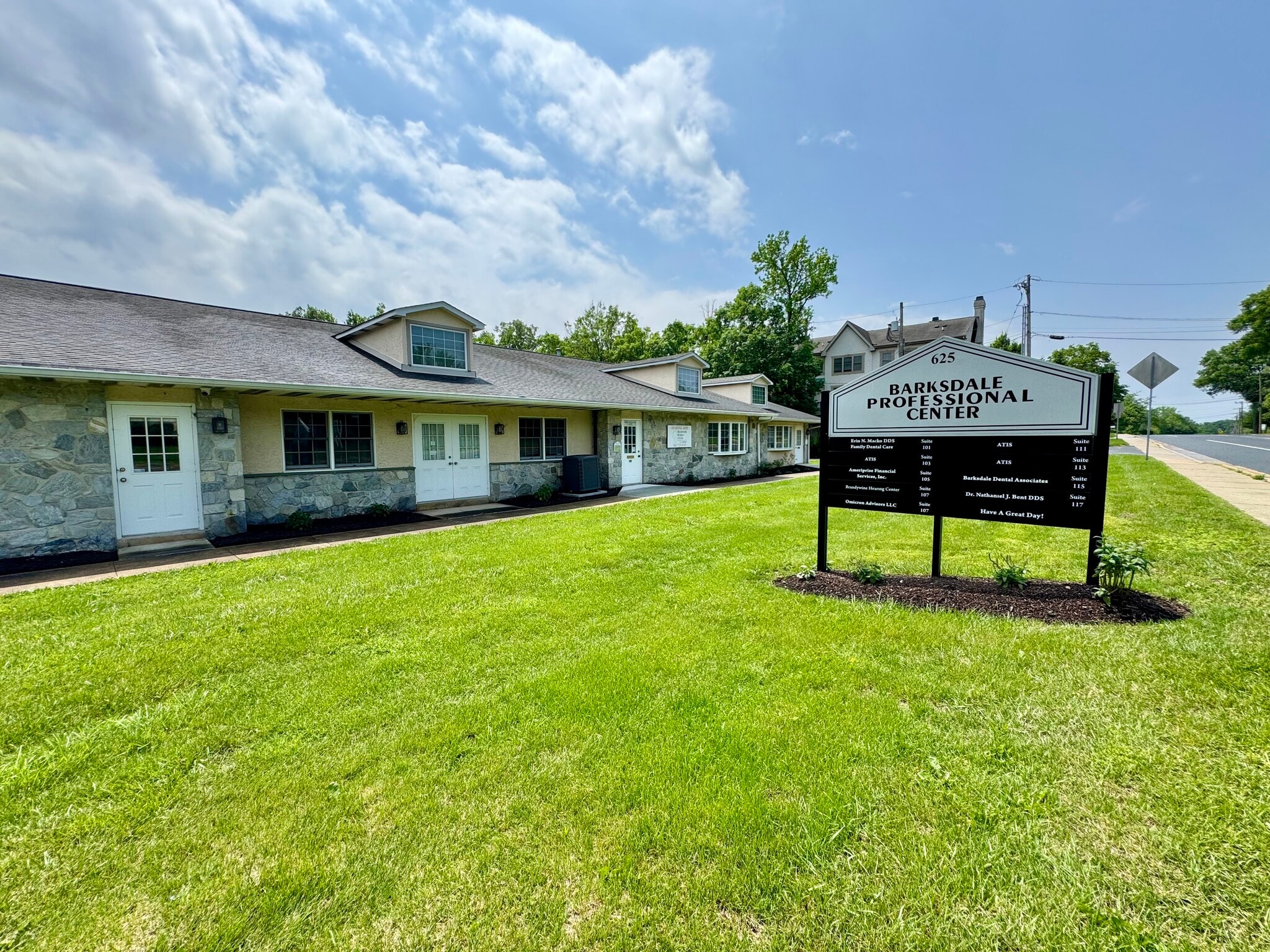 625 Barksdale Rd, Newark, DE for lease Building Photo- Image 1 of 38