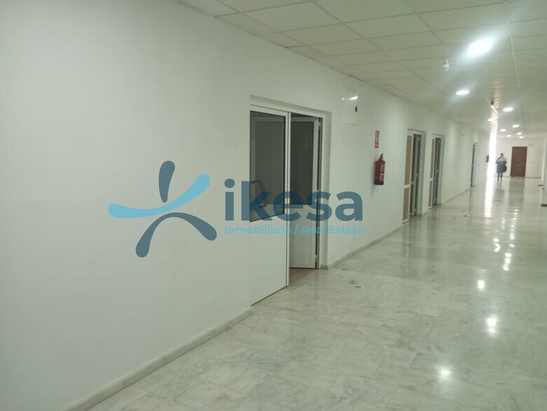 Office in Monesterio for sale - Interior Photo - Image 1 of 5