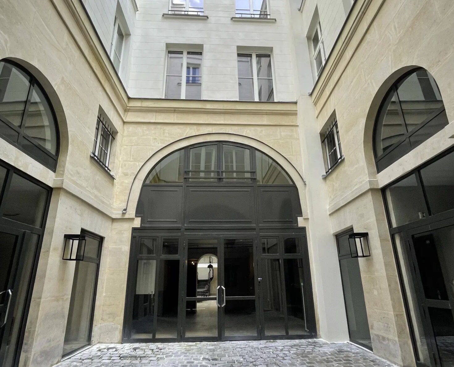 12 Rue Du Sentier, Paris for lease Building Photo- Image 1 of 5