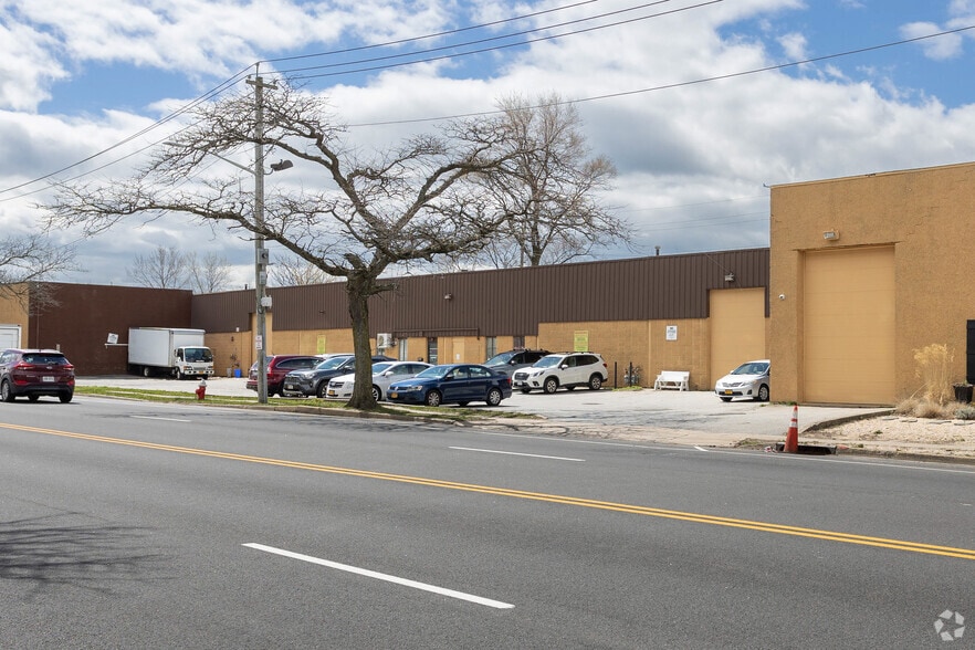 3480 Lawson Blvd, Oceanside, NY for sale - Primary Photo - Image 1 of 1