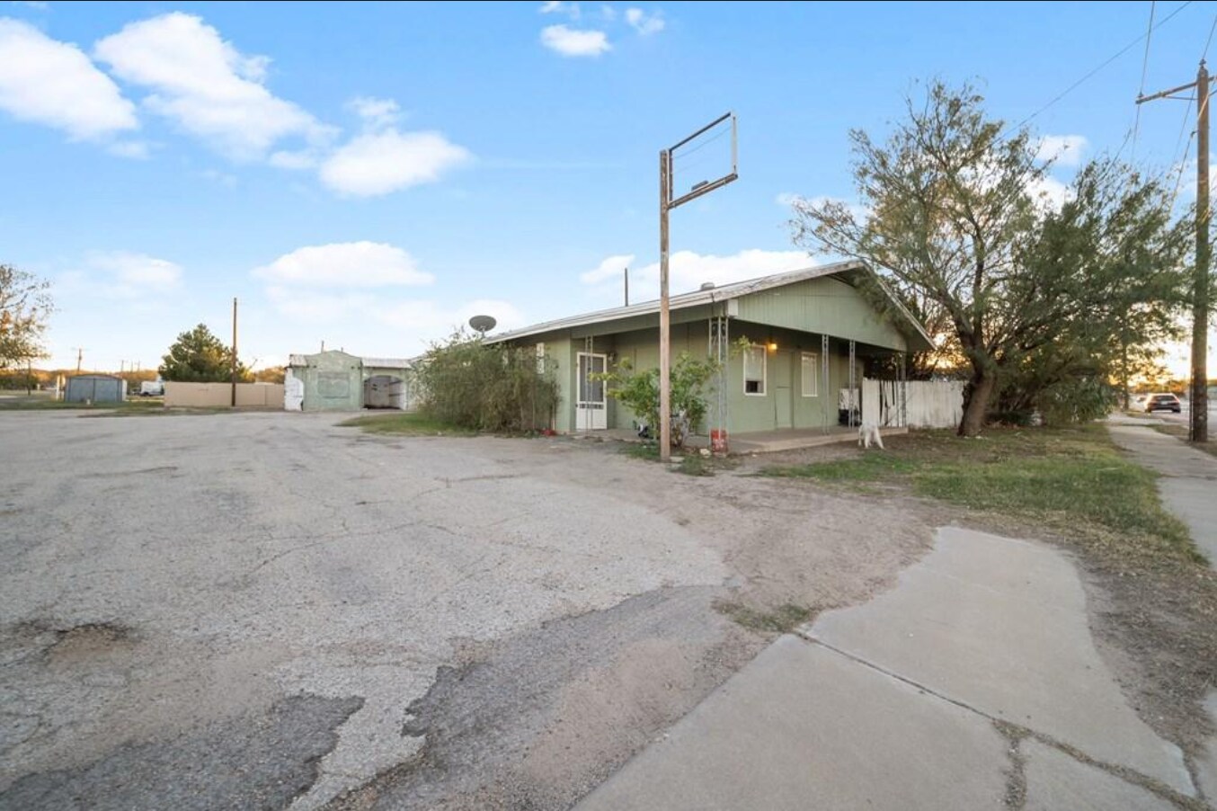 905 W 3rd St, Big Spring, TX for sale Primary Photo- Image 1 of 1