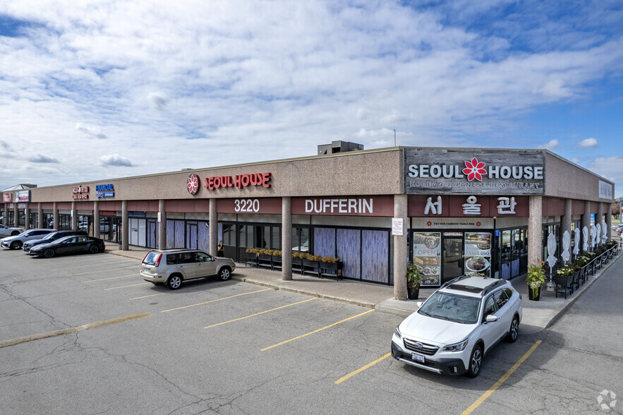 3220 Dufferin St, Toronto, ON for lease - Building Photo - Image 2 of 5