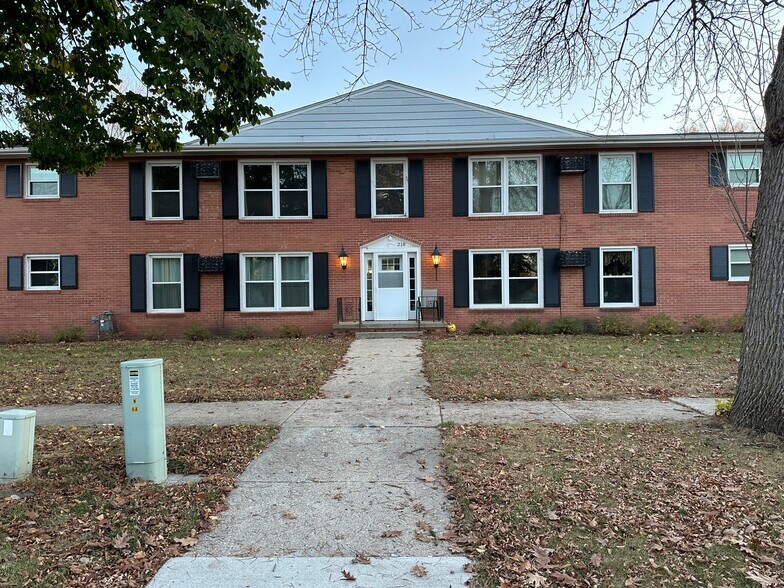 218 E 4th St, Spencer, IA for sale - Building Photo - Image 1 of 1