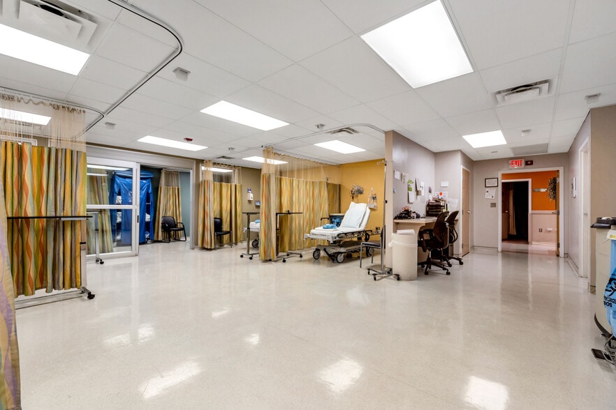 1133 E Chestnut Ave, Vineland, NJ for sale - Building Photo - Image 3 of 9