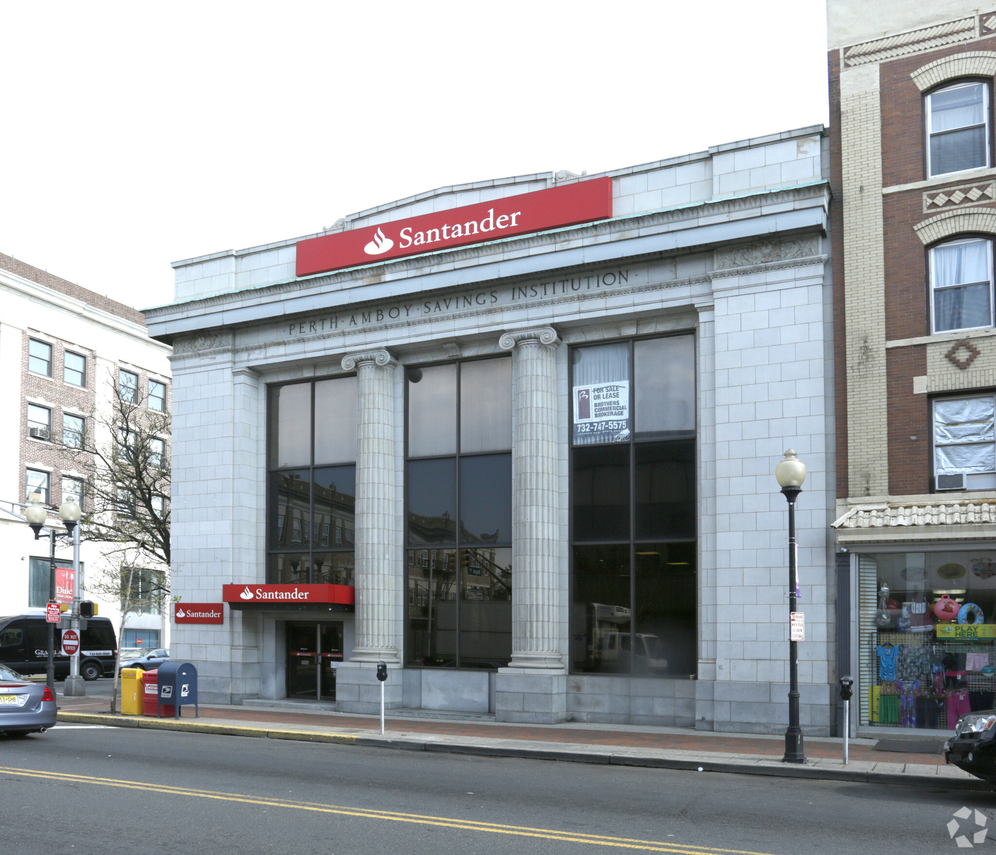 210 Smith St, Perth Amboy, NJ for lease Building Photo- Image 1 of 11