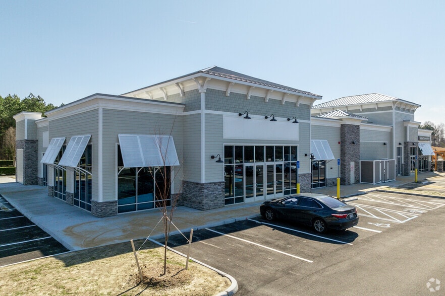 5941 Harbour View Blvd, Suffolk, VA for lease - Building Photo - Image 3 of 6