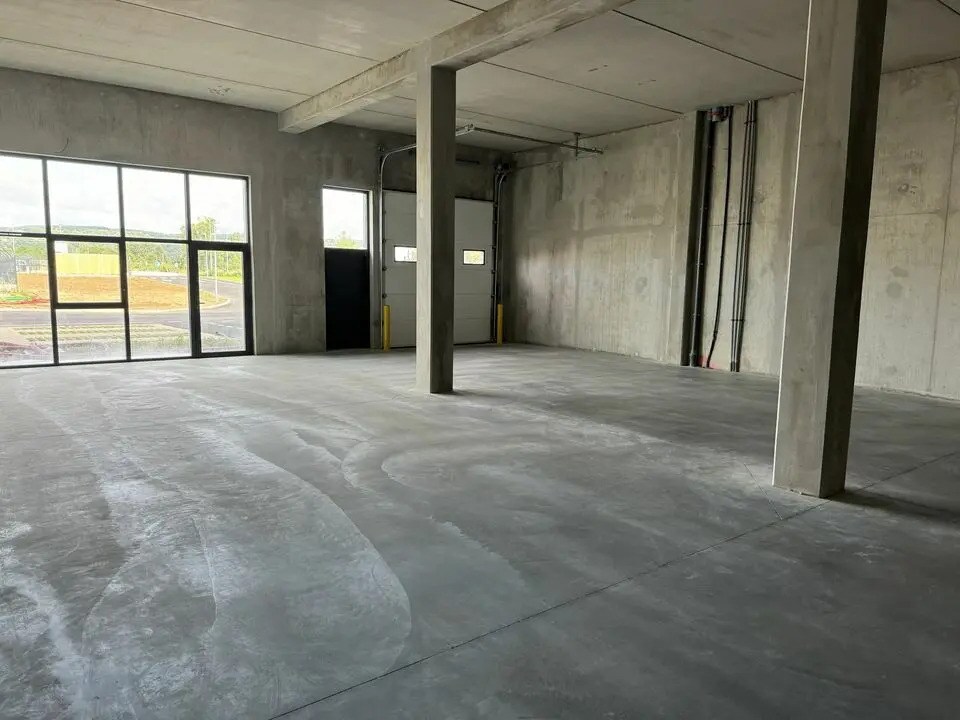 Office in Valence for lease Building Photo- Image 1 of 5