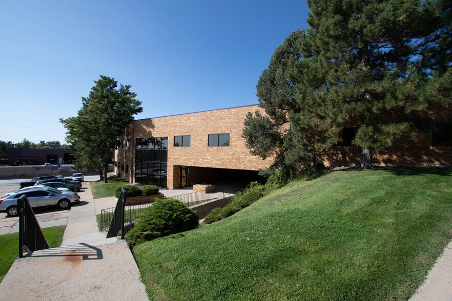 4860 Robb St, Wheat Ridge, CO for sale - Primary Photo - Image 1 of 1