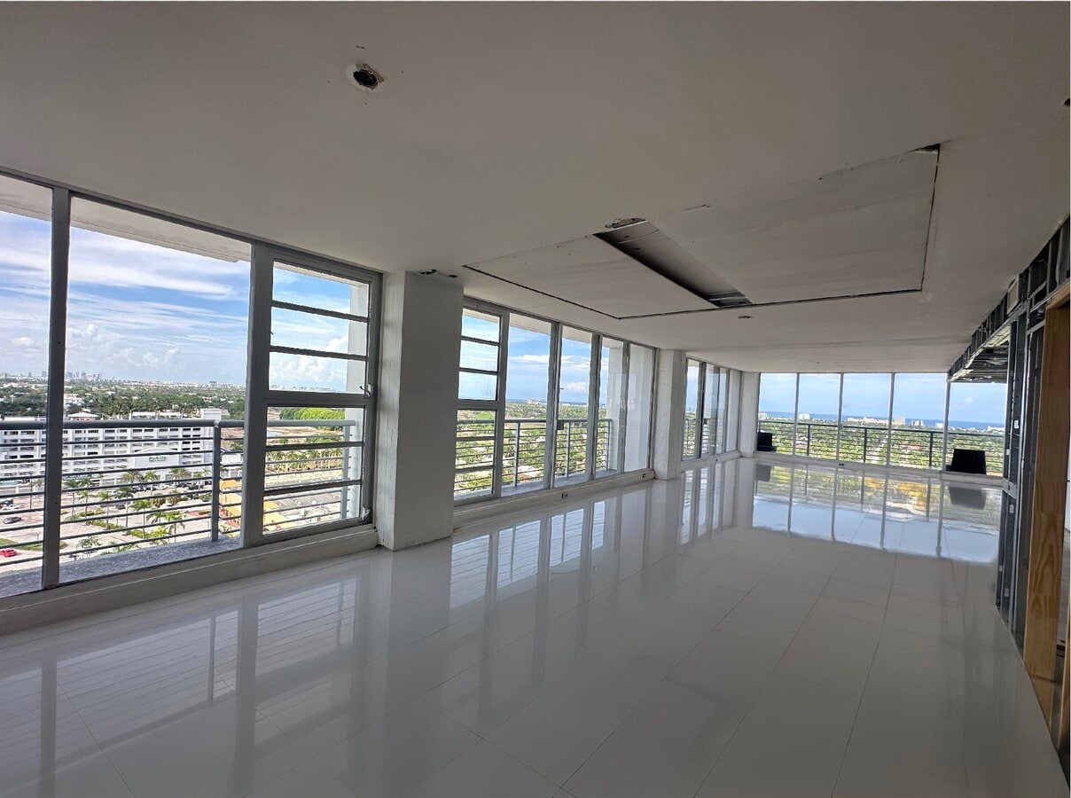 1720 Harrison St, Hollywood, FL 33020 - Unit 17E-F - - Interior Photo - Image 2 of 9