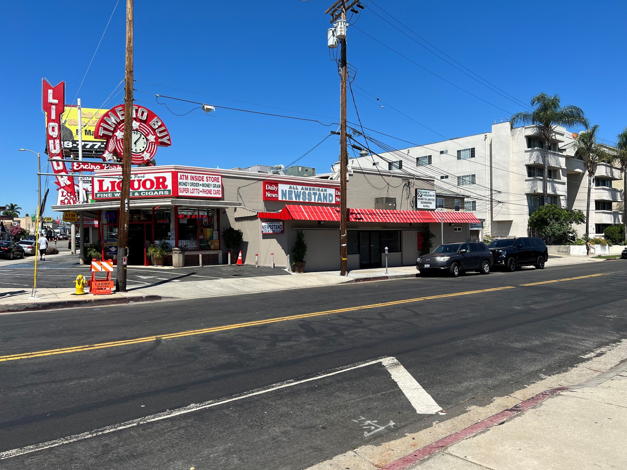 18001-18005 Ventura Blvd, Encino, CA for lease Building Photo- Image 1 of 2