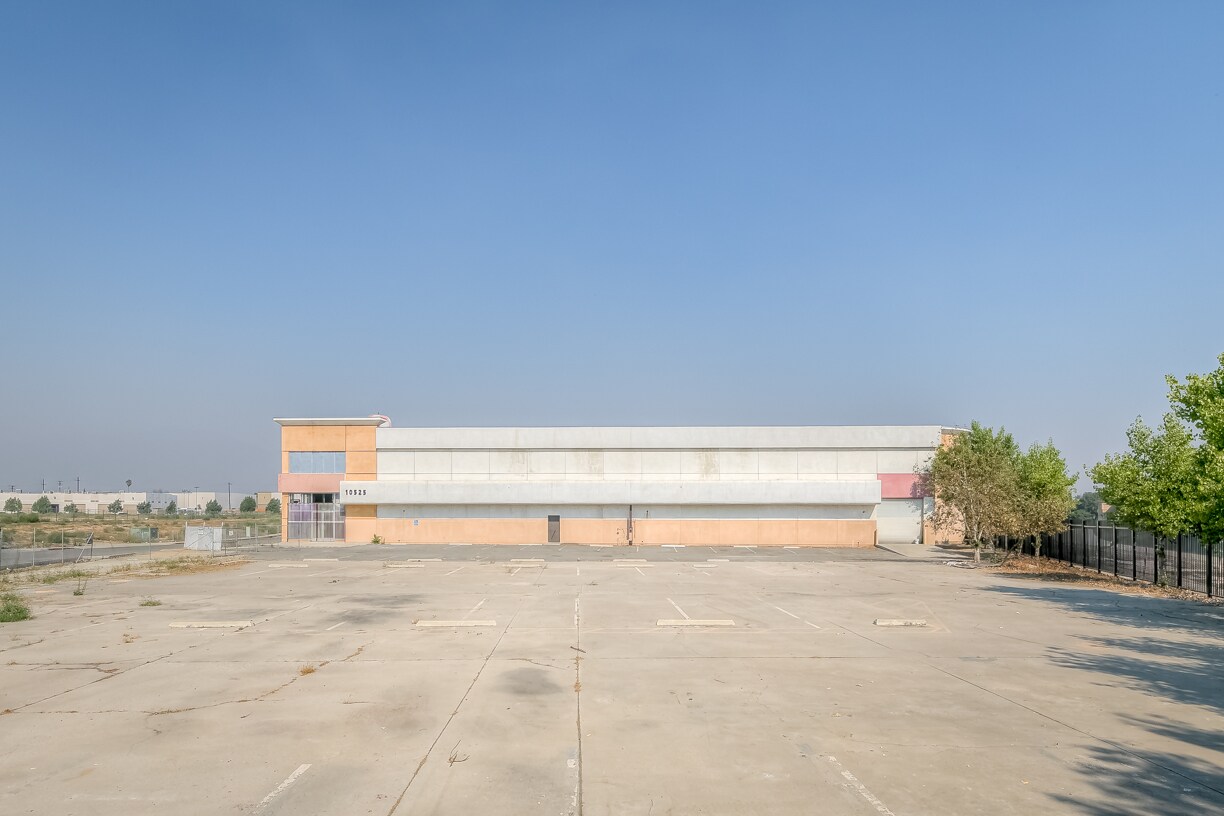 10525 Valley Blvd, El Monte, CA 91731