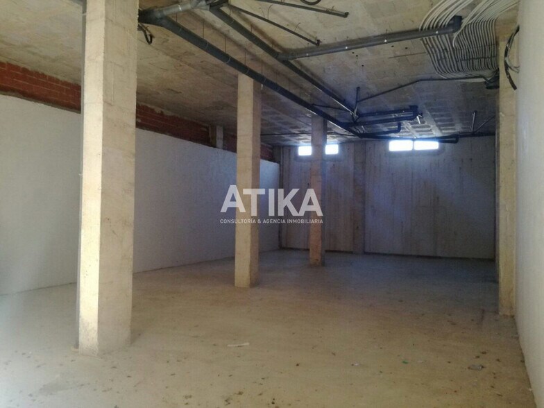 Retail in València for lease - Building Photo - Image 3 of 7