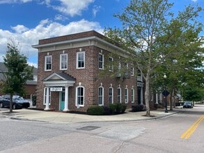 11800 Chester Village Dr, Chester, VA for lease Building Photo- Image 1 of 7