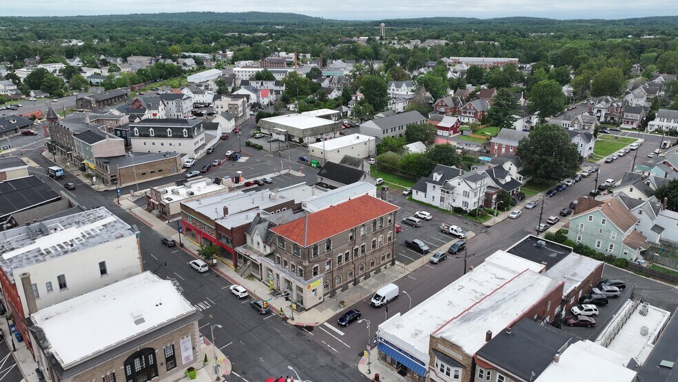 242-248 W Broad St, Quakertown, PA for sale - Building Photo - Image 3 of 61