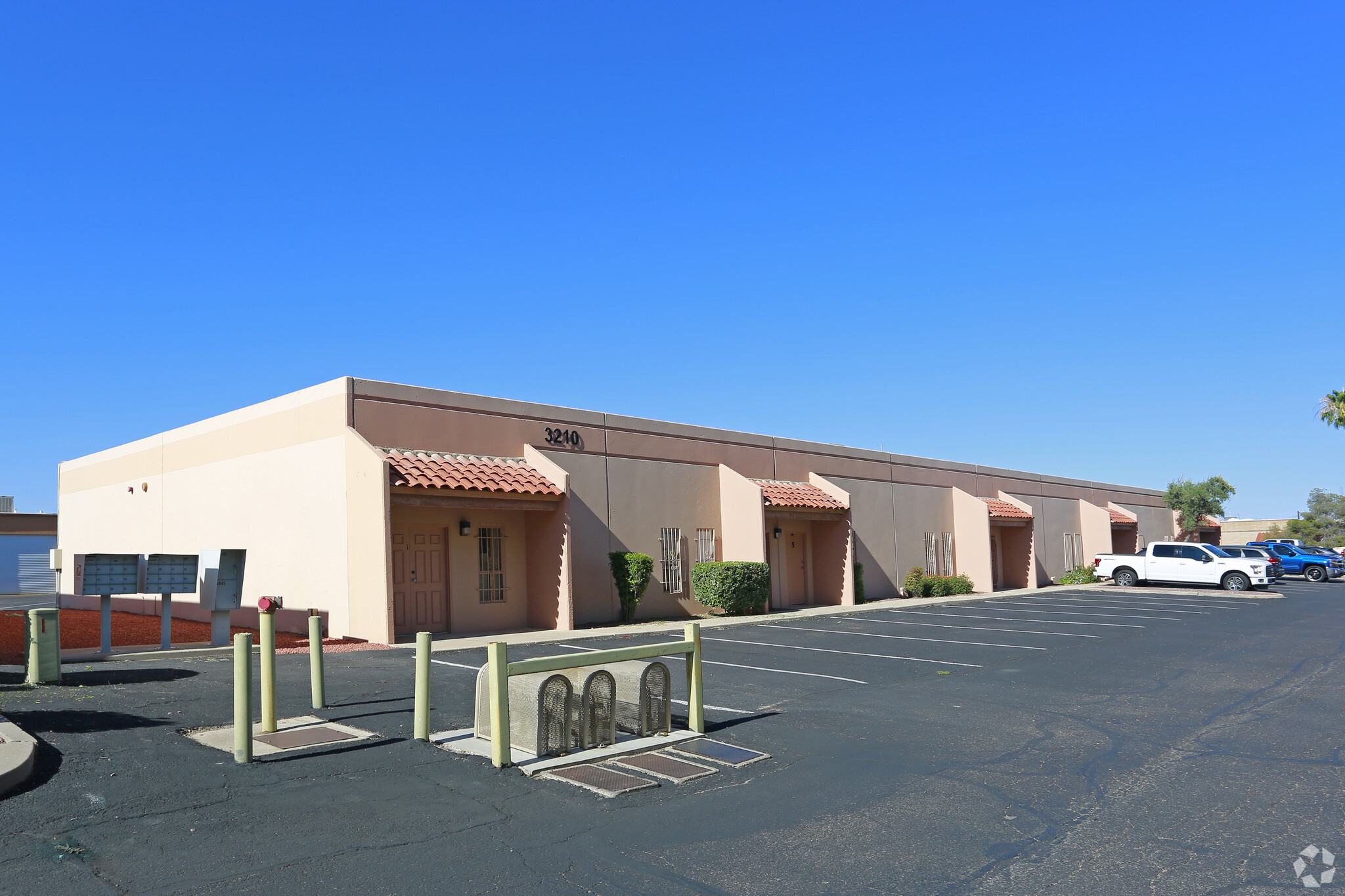 3200 S Dodge Blvd, Tucson, AZ 85713 - South Dodge Business Center | LoopNet