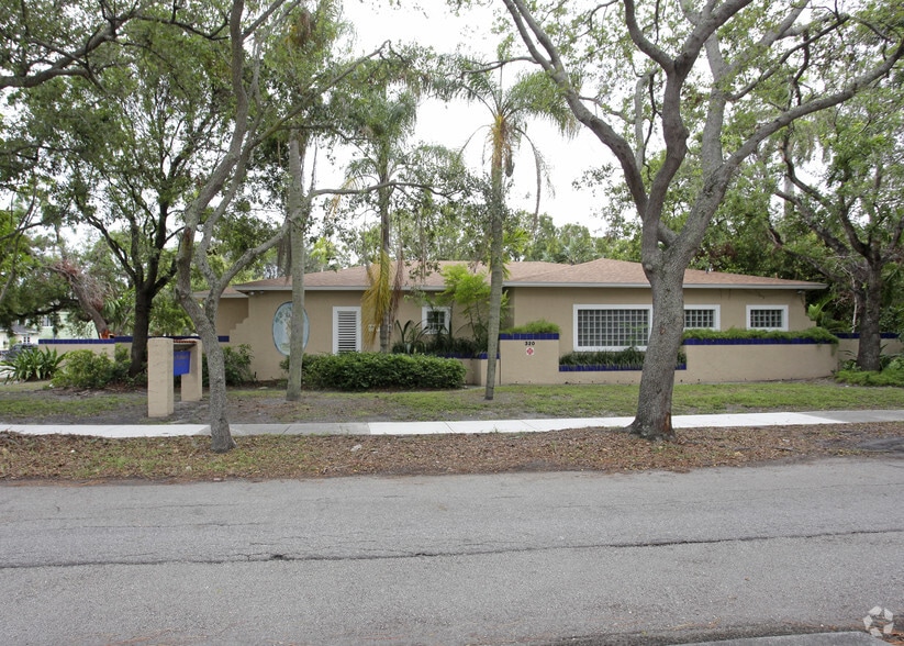 320 SE 18th St, Fort Lauderdale, FL for sale - Primary Photo - Image 1 of 21