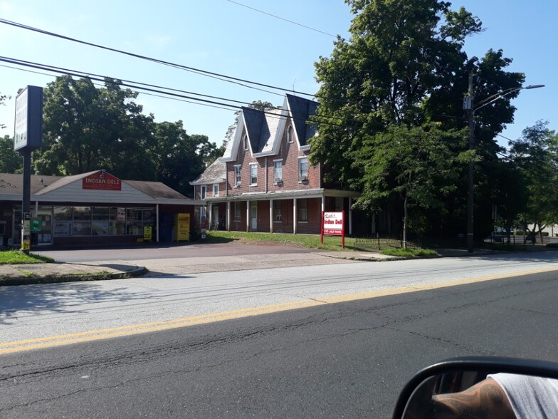 215 S Broad St, Lansdale, PA for sale - Primary Photo - Image 1 of 1