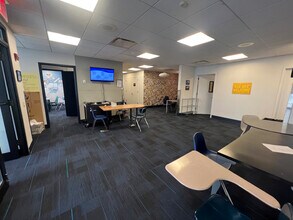 771-785 Broadway, New York, NY for lease Interior Photo- Image 2 of 5