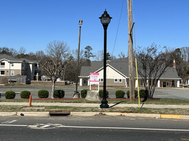 5621 N Tryon St, Charlotte NC - Drive Through Restaurant