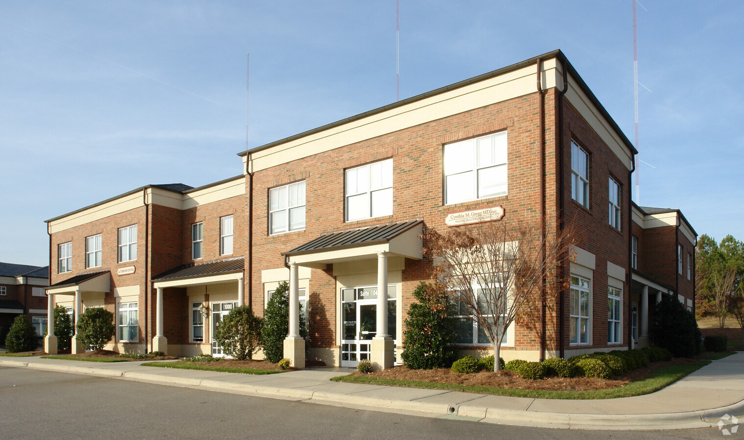 1000 Darrington Dr, Cary, NC 27513