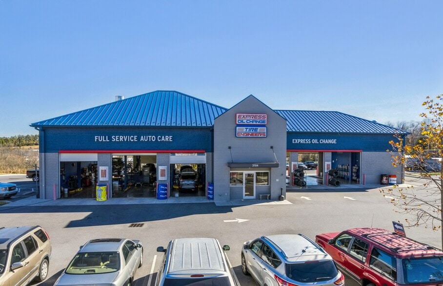 3104 Boones Creek Rd, Johnson City, TN for sale - Primary Photo - Image 1 of 6