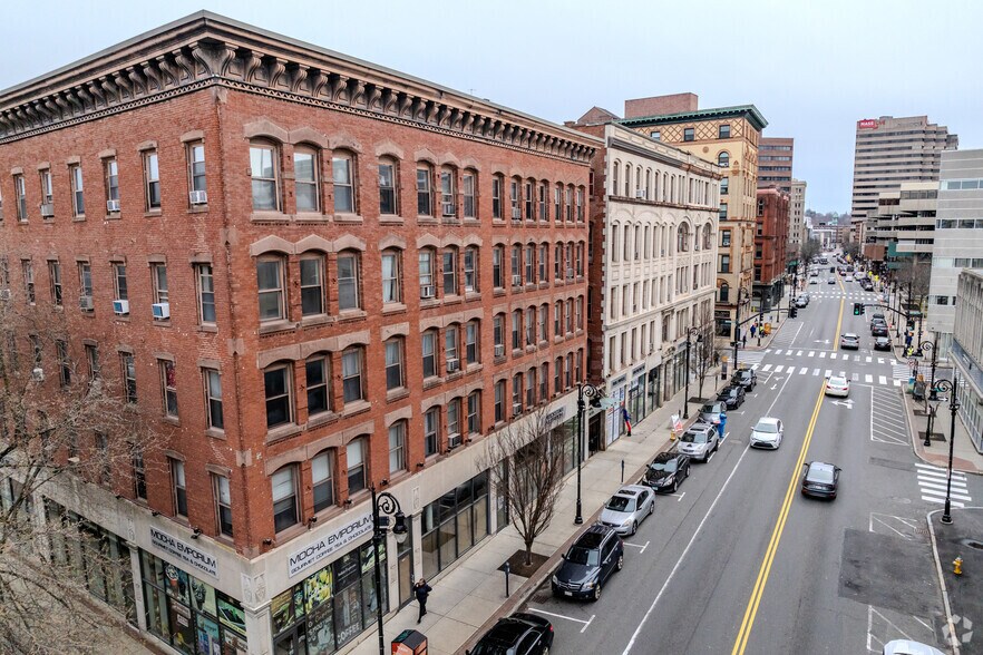 15 Taylor St, Springfield, MA for sale - Primary Photo - Image 1 of 1