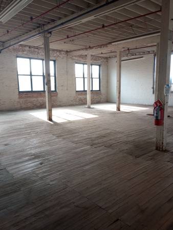 1620 W Carroll Ave, Chicago, IL for lease Interior Photo- Image 1 of 1