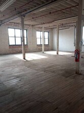 1620 W Carroll Ave, Chicago, IL for lease Interior Photo- Image 1 of 1