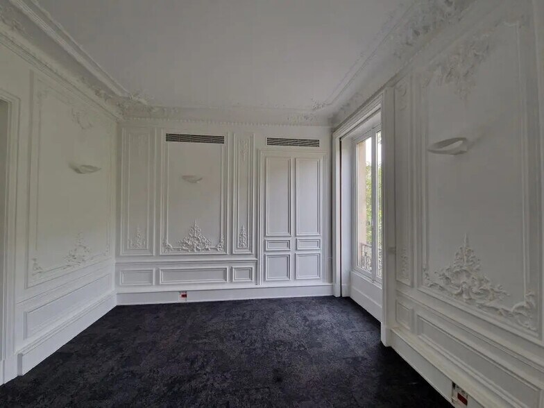 69 Boulevard Malesherbes, Paris for lease - Interior Photo - Image 2 of 16