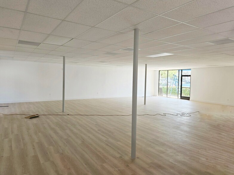 11024-11028 Victory Blvd, North Hollywood, CA for lease - Interior Photo - Image 3 of 11